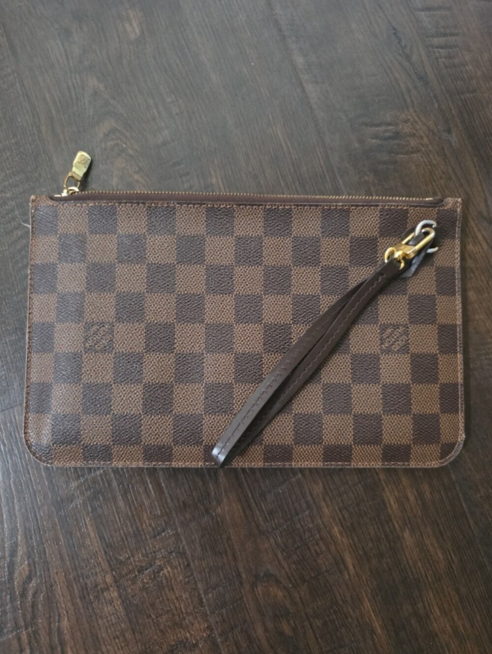 Louis Vuitton Damier Ebene Wristlet Clutch